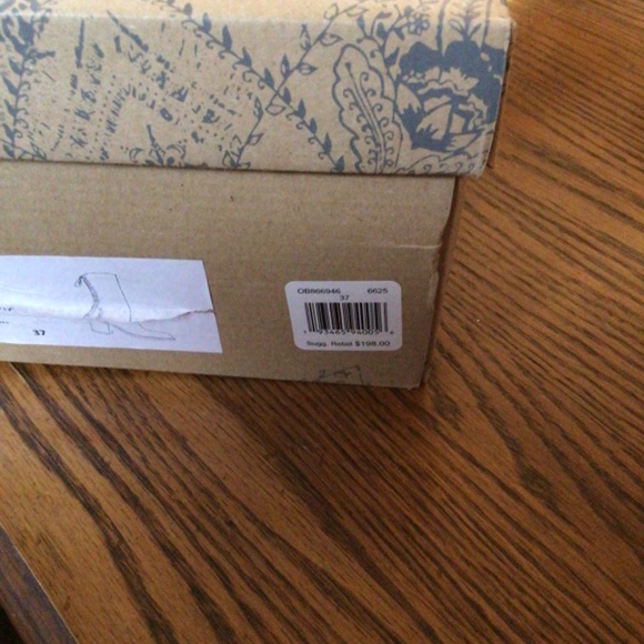 Free People Elle Block Heel Boots in Bordeaux Nubuck sz 37 (7) NWT - Picture 10 of 10